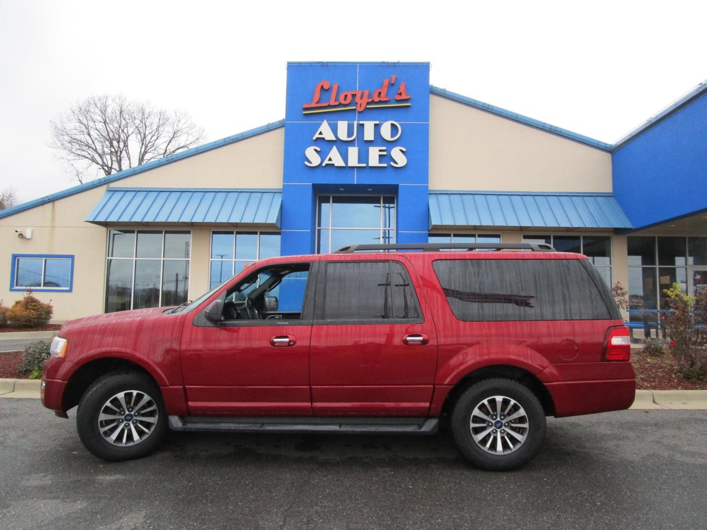 2017 RED Ford Expedition EL King Ranch 2WD (1FMJK1HT4HE) with an 3.5L V6 DOHC 24V FFV engine, 6A transmission, located at 1814 Albert Pike Road, Hot Springs, AR, 71913, (501) 623-1717, 34.494228, -93.094070 - Photo#0